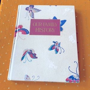 Vintage family history book 📖 heirloom!